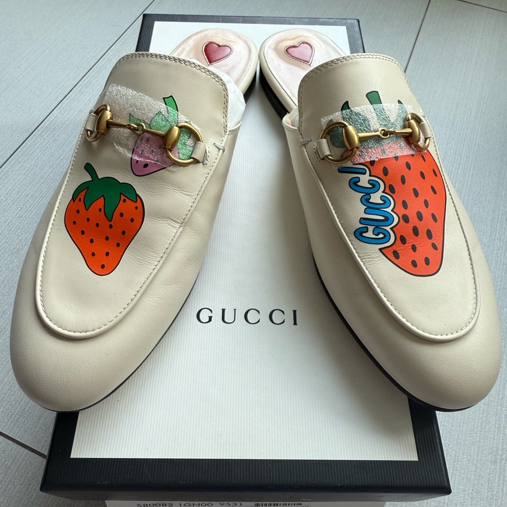 Brand New $890 Gucci Princetown Strawberry Loafers Shoes Flats 37 Women’s